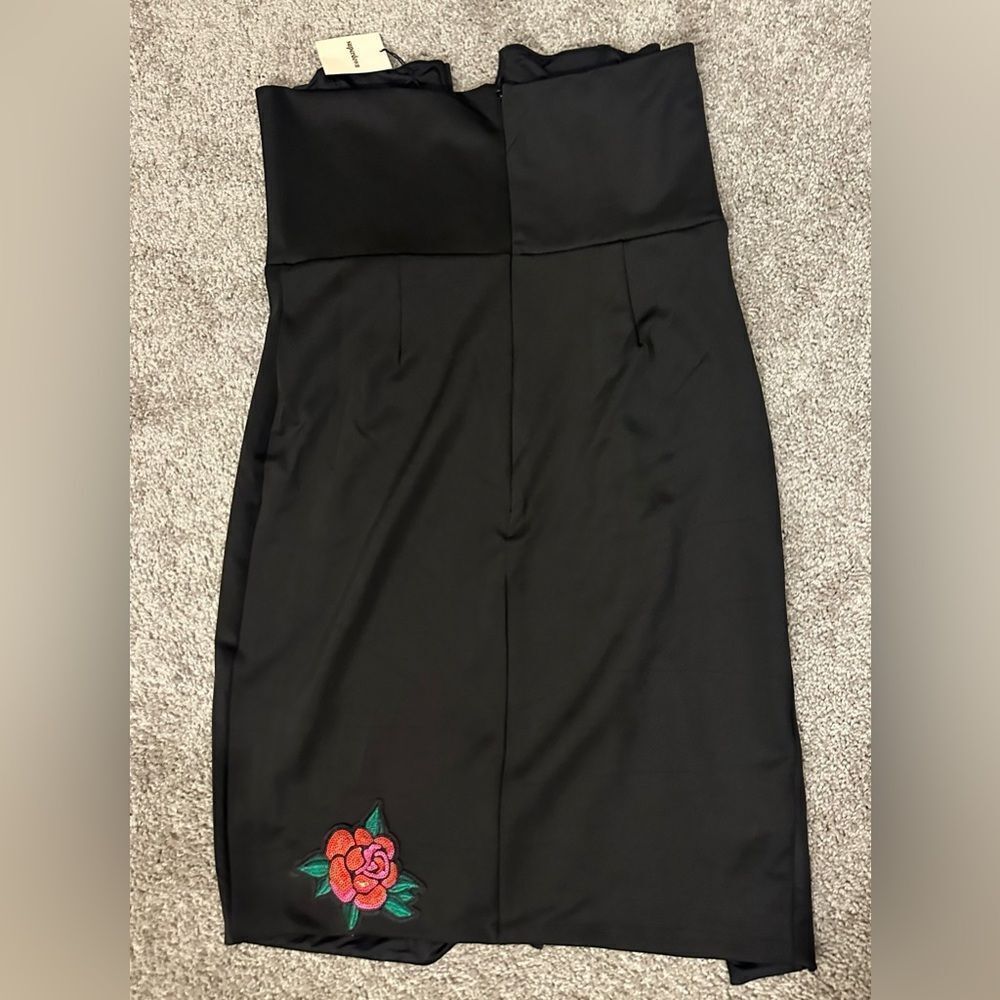 SUPERDOWN Christine Tube Dress in black XL Embroidered Sequin Rose Appliqué NWT